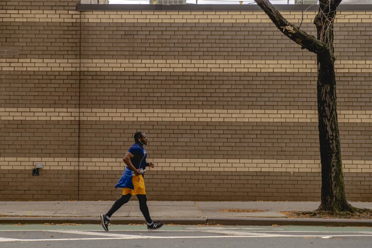 "Comparing the Long-Term Health Benefits of Running and Walking"
