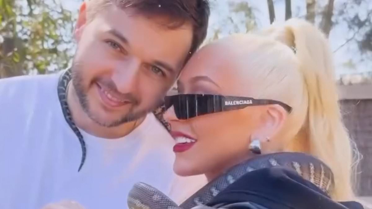 Featured image for Christina Aguilera's Memorable Australian Adventure: Wildlife, Music, and Rain