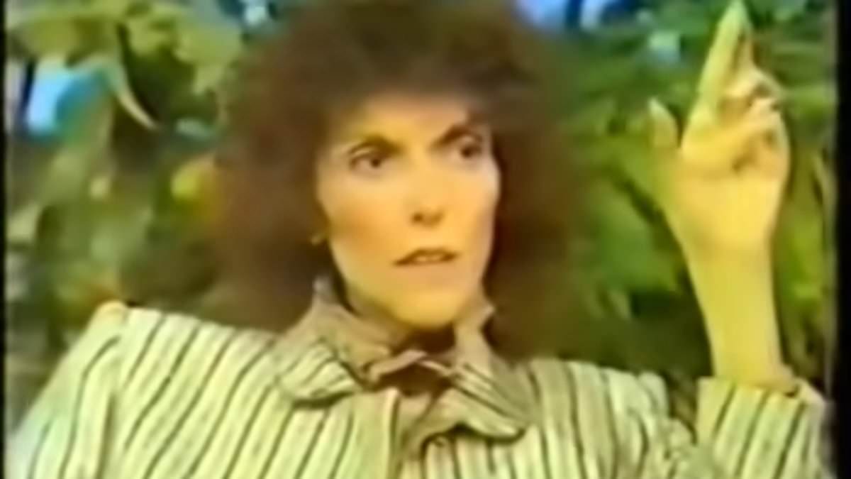 Featured image for Karen Carpenter's Devastating Anorexia Battle: From 77lbs to Overdosing on 90 Laxatives