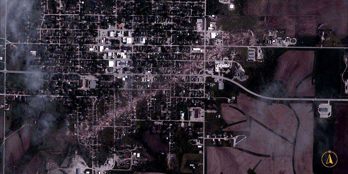 "Tornadoes in Iowa Leave 5 Dead, 35 Injured"