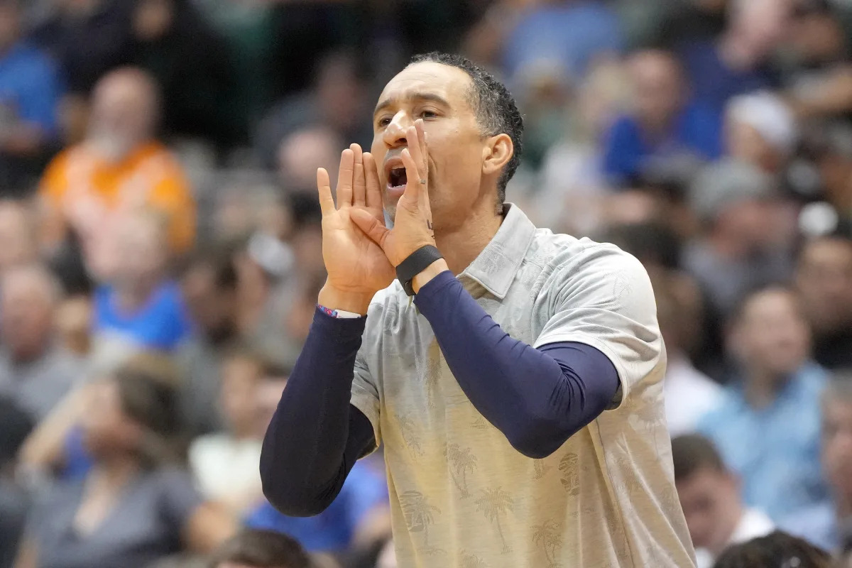"Fiery Clash: No. 4 Marquette Upsets No. 1 Kansas in Maui Invitational"