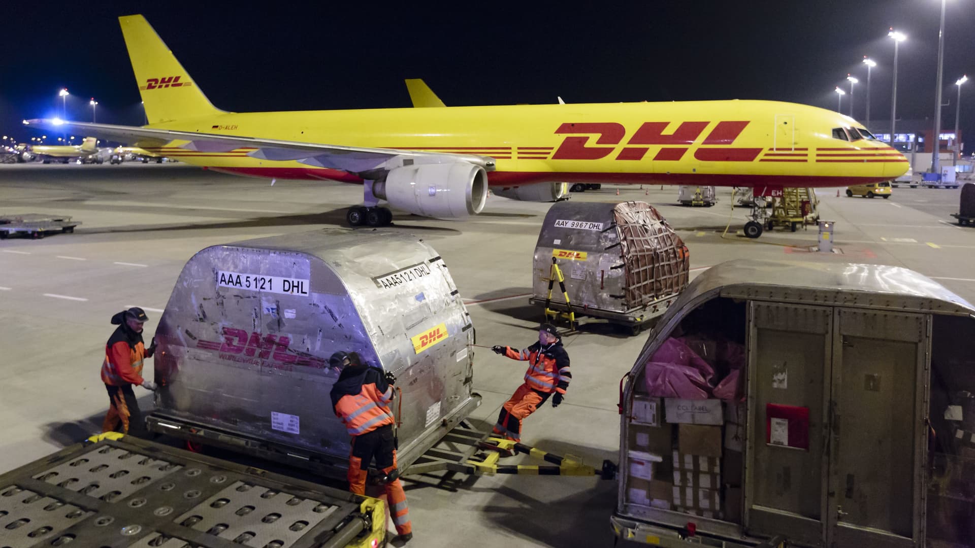 Featured image for "Red Sea Attacks Disrupt Shipping, Threaten Air Freight Rates"