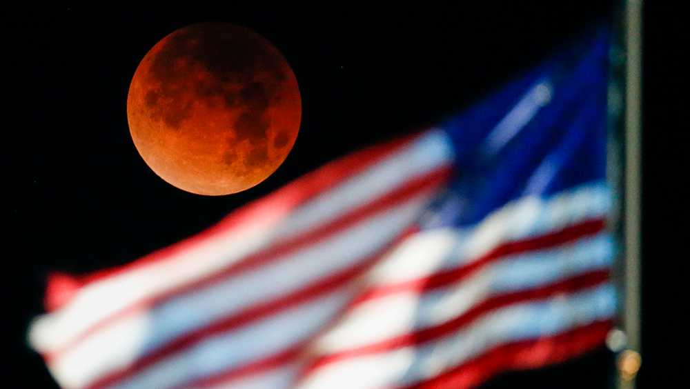 Featured image for "South Carolina Summer Skywatching: A Spectacular Supermoon Parade"