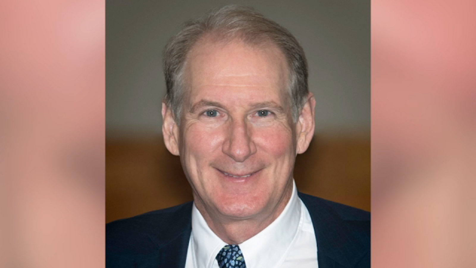 Chicago billionaire James Crown dies in tragic race track accident.