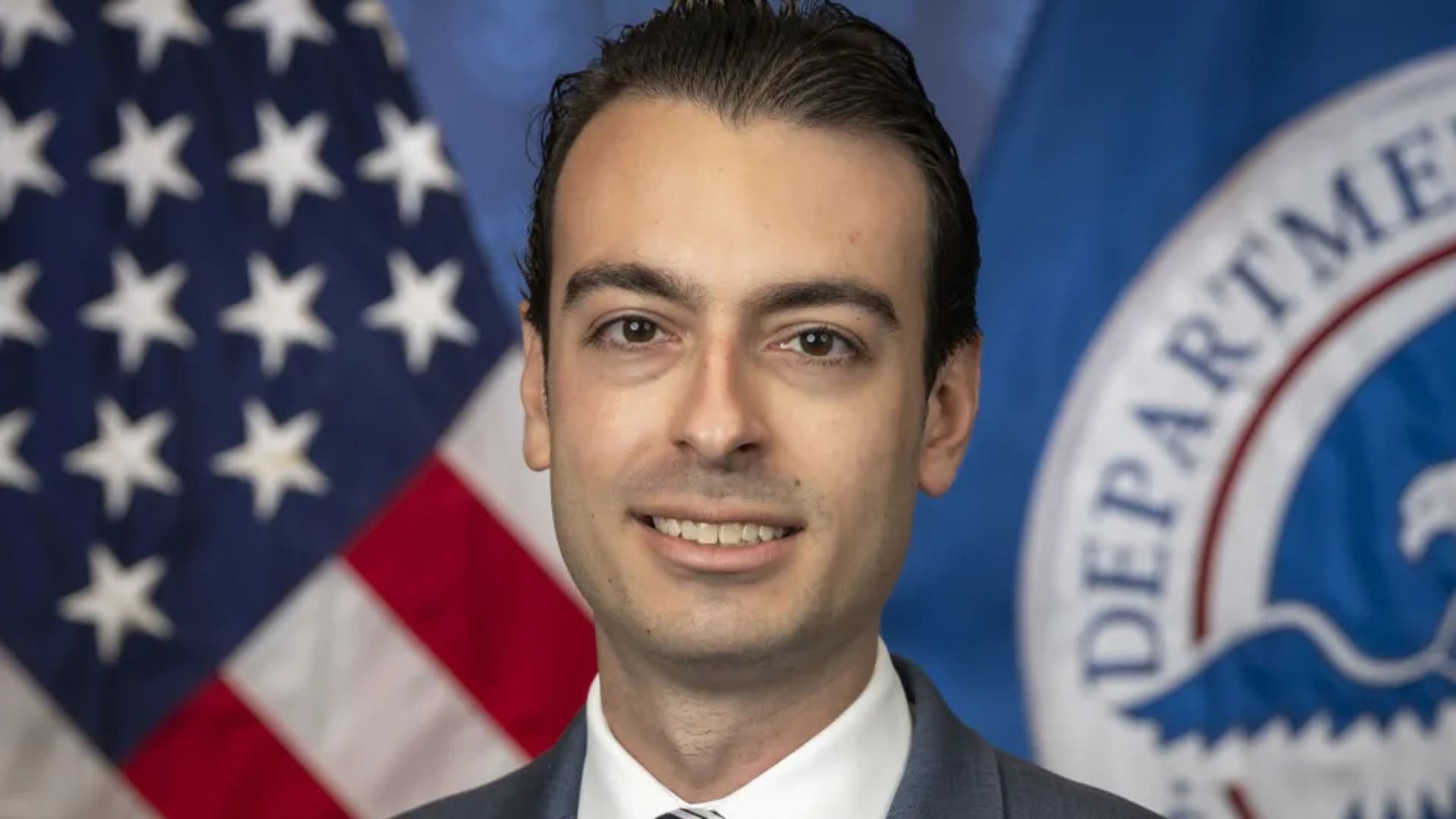 Featured image for Trump's Special Counsel Nominee Withdraws Amid Racist Texts Controversy