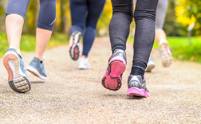 "Early Evening Walks: The Key to Weight Loss and Health Benefits"