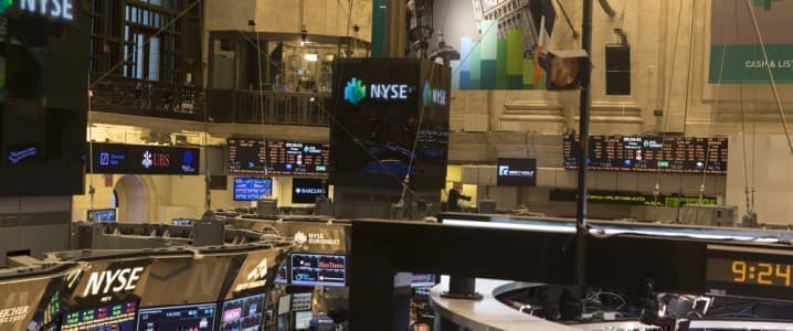 Oil Prices React to Banking and Geopolitical Factors
