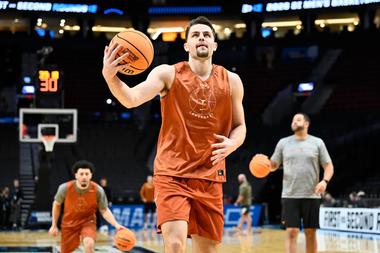 Clutch 3 Sparks Texas, Purdue Bonds Endure