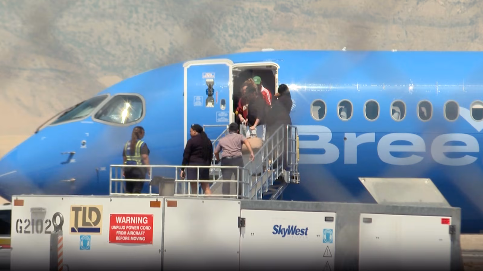 Featured image for Multiple Breeze Airways Flights Diverted Due to Unruly Passengers