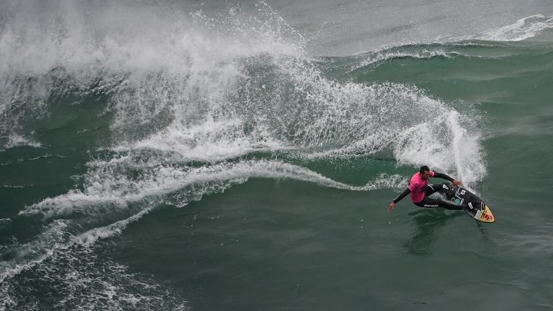 "Brazilian Surfers Triumph at Nazaré Big Wave Challenge 2024"