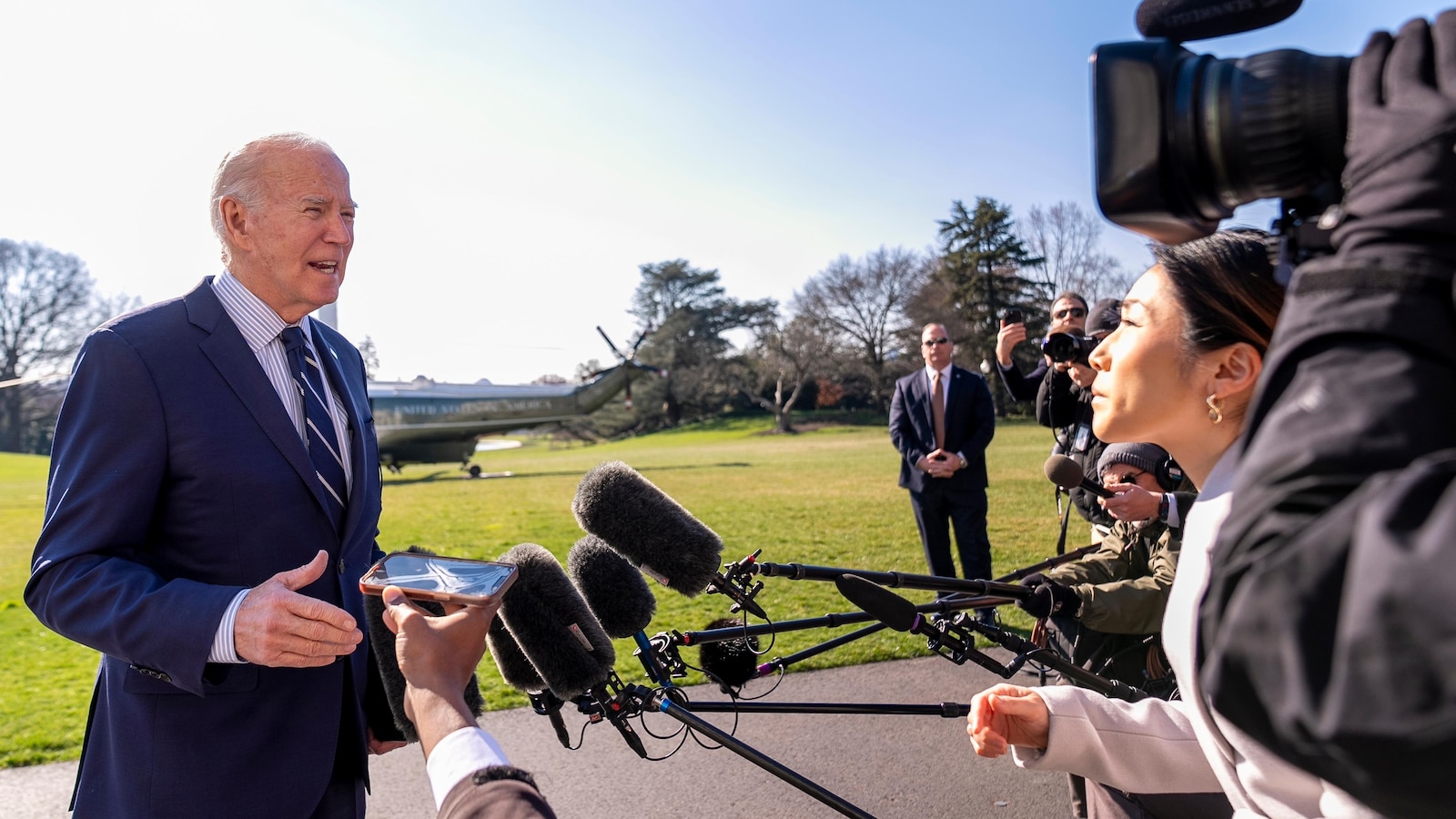 "Biden's Fundraising Surges Ahead of Anticipated 2024 Rematch with Trump"