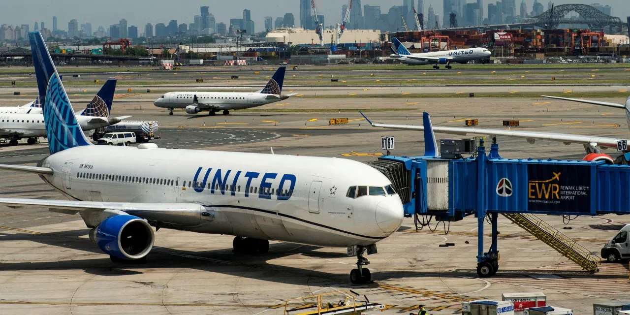 United Airlines Soars to New Heights with Record Profits and Promising Outlook