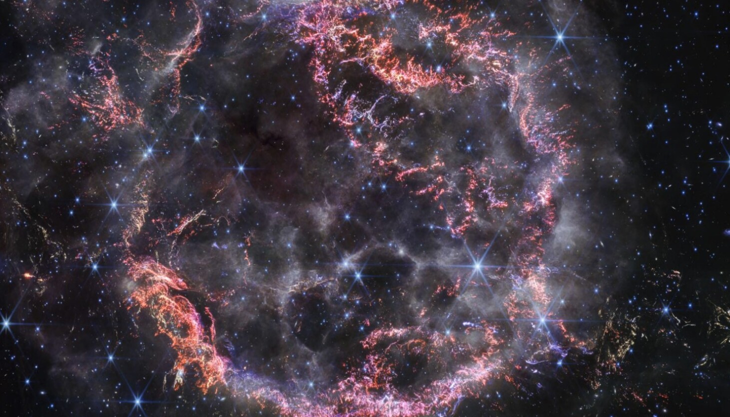 Featured image for NASA's Webb Telescope Reveals Breathtaking Supernova Space 'Ornament'