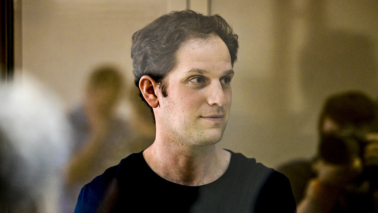 Featured image for "U.S. Journalist Detained in Russia: Efforts for Release and Political Silence"