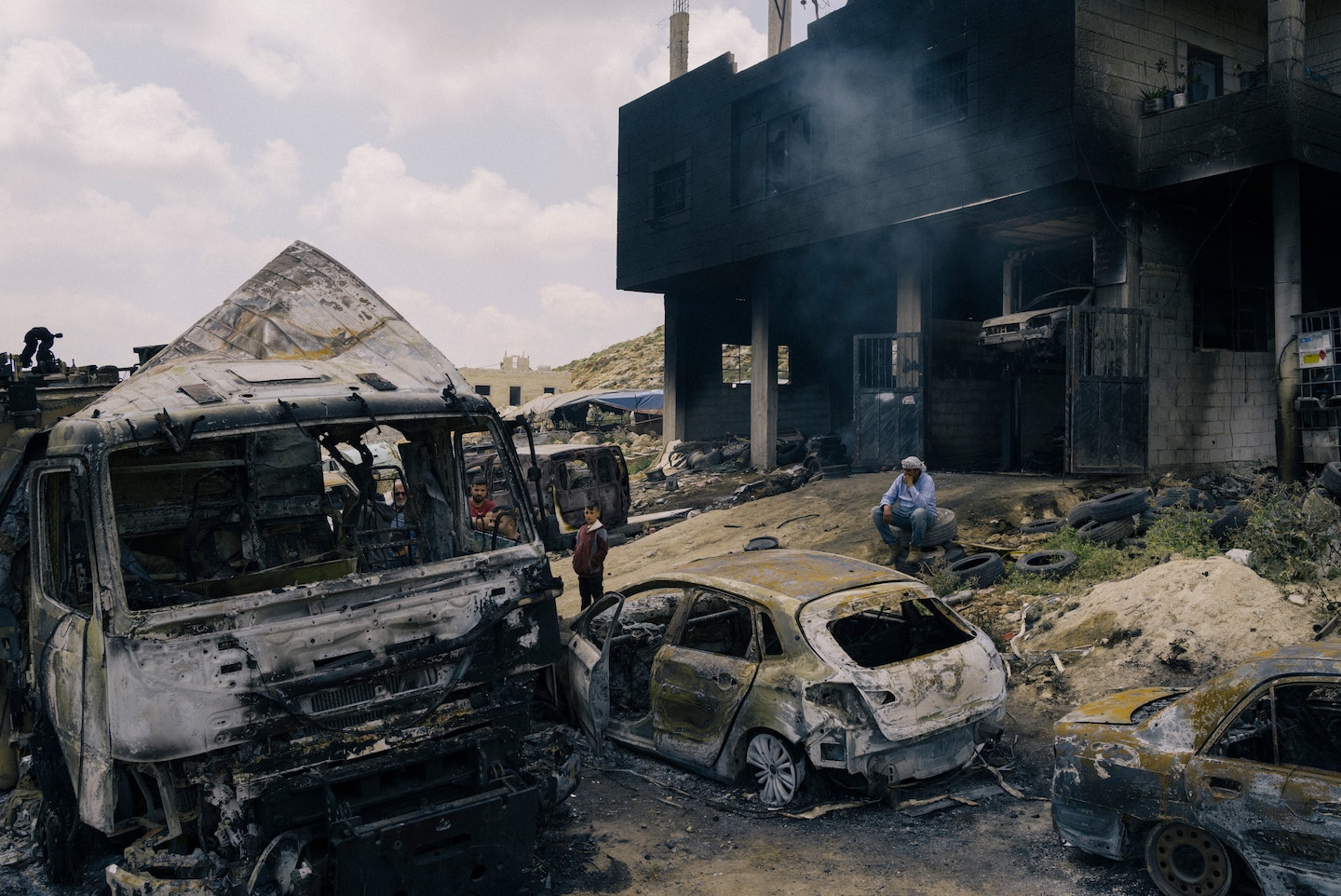 "Israeli Settler Violence Escalates: U.N. Demands Action, Pro-Palestinian Demonstrators Protest"