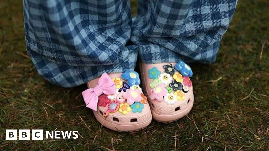 Featured image for Crocs Shares Drop Amid Sales Decline and Market Challenges