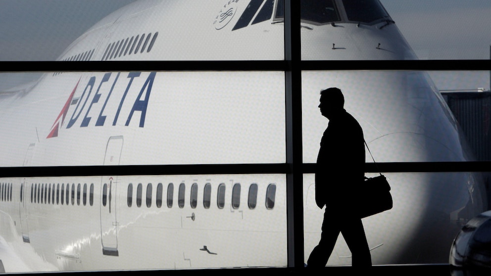 "Massive Hamas Attack Sparks Flight Cancellations and War Declaration in Israel"