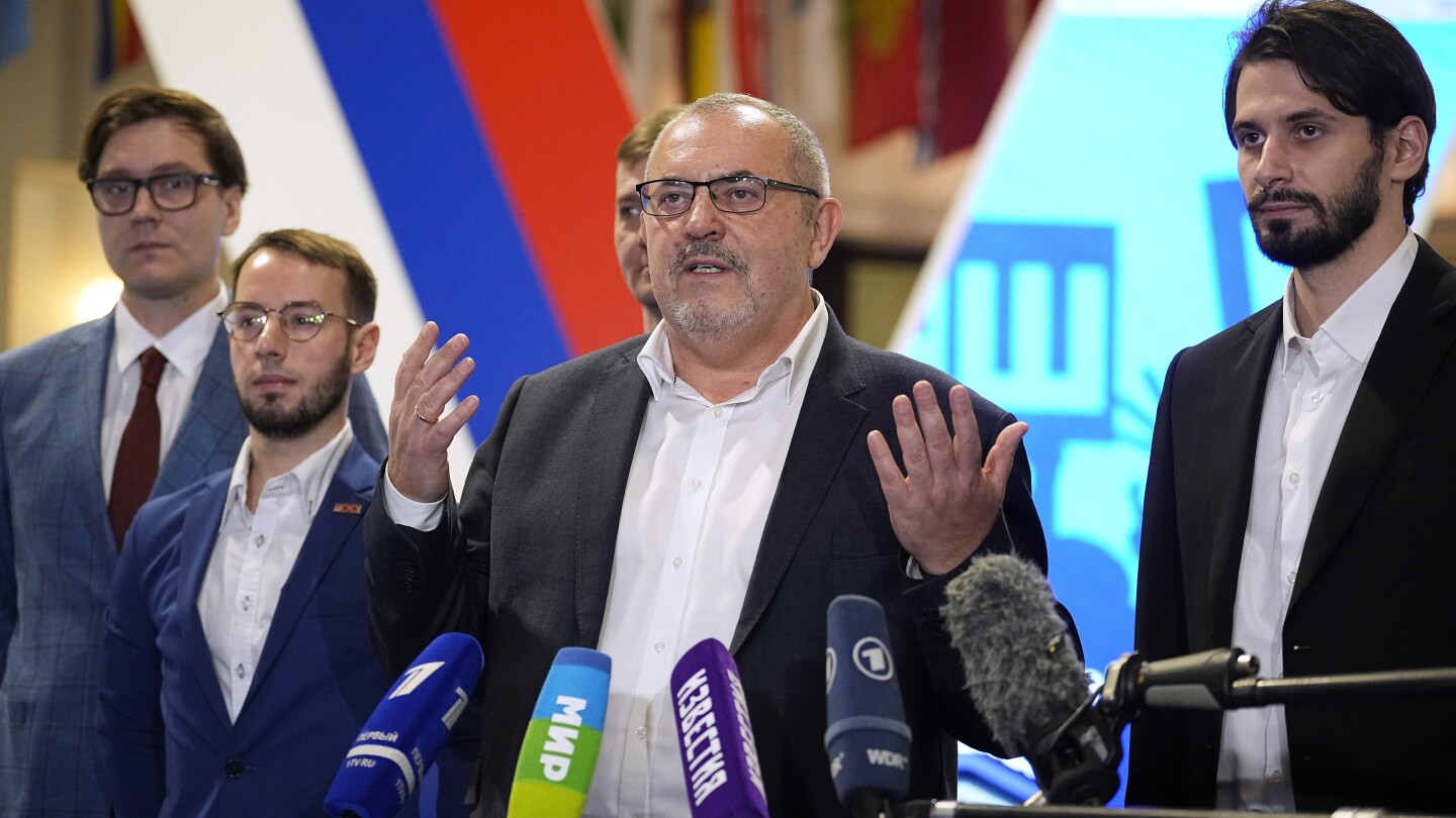 Russian Anti-War Candidate Nadezhdin Challenges Putin's Rule