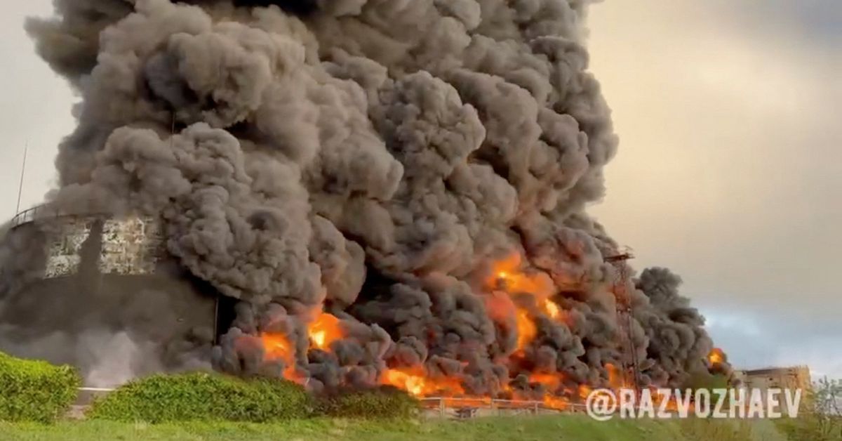 Drone attack causes fuel tank fire in Sevastopol