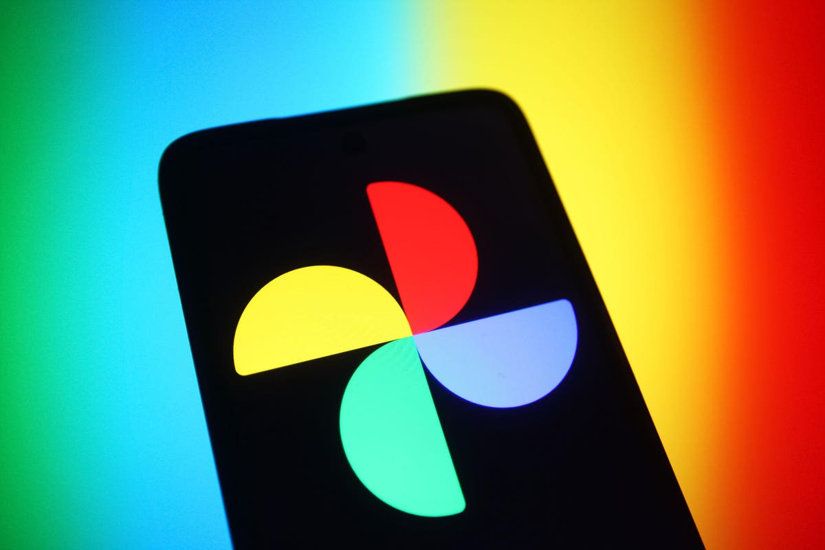 Featured image for "Google Photos Introduces Enhanced Locked Folder Sync for iOS and Web Users"