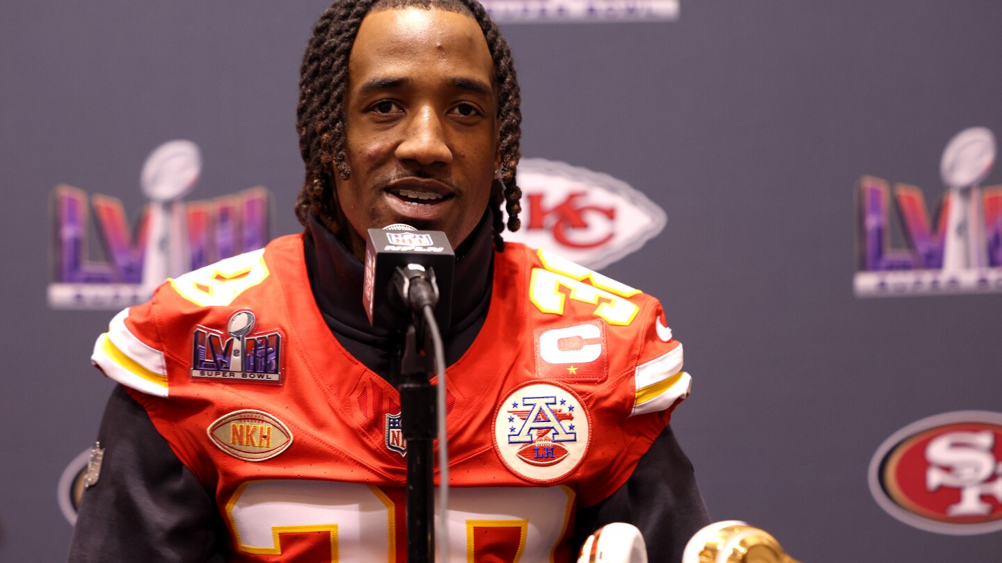 Featured image for L'Jarius Sneed Assures Titans: "No Knee Issues Here"