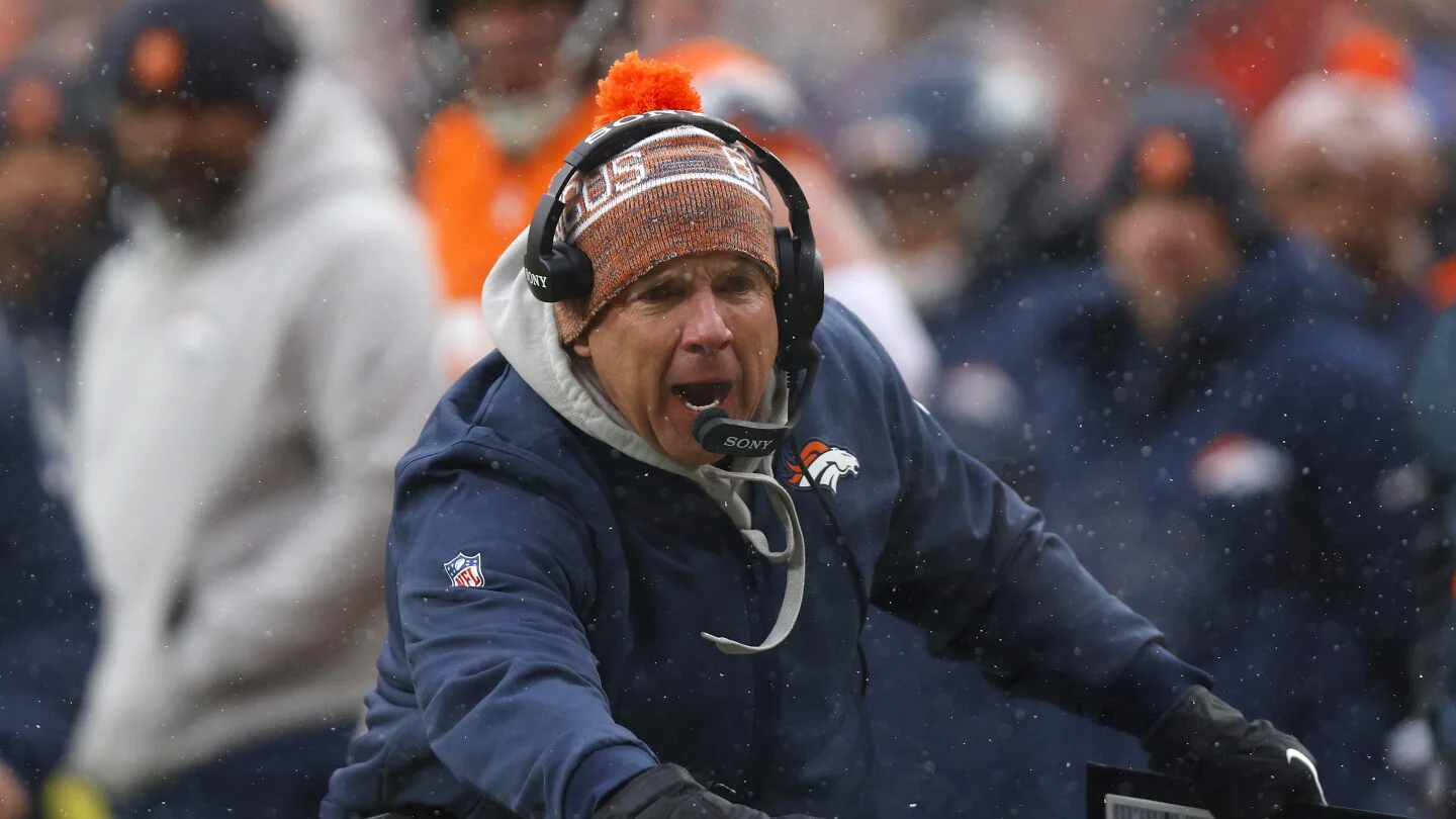 Broncos' Payton explains go-for-it call on fourth-and-1 in AFC title game