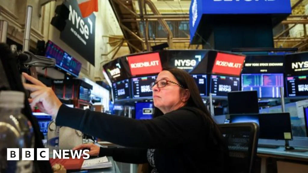 US Stock Market Closes 2025 on a High Note Amid Volatility