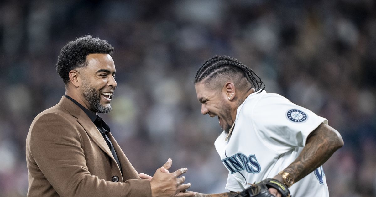 Featured image for "Red Sox Defeat Mariners in Home Opener with 6-4 Victory"