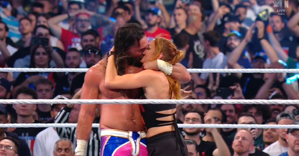 Featured image for Seth Rollins Retains WWE Title at Clash in Paris 2025