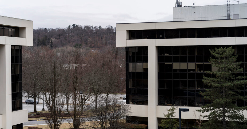 Featured image for SEC Charges Concord, Money Manager Linked to Abramovich, with Fraud