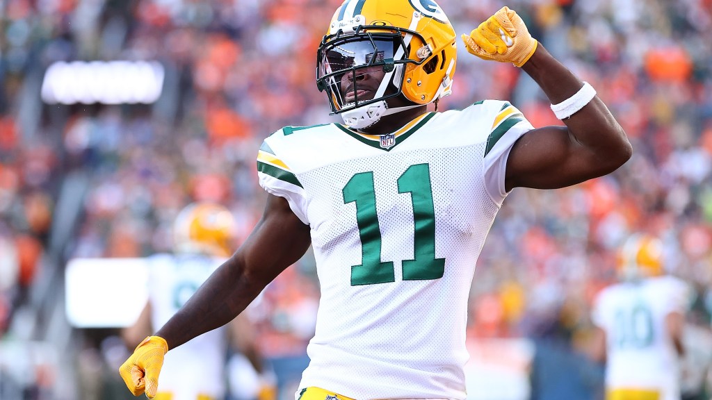 Featured image for "Packers Face Injury Hurdles in Passing Game Ahead of Vikings Showdown"