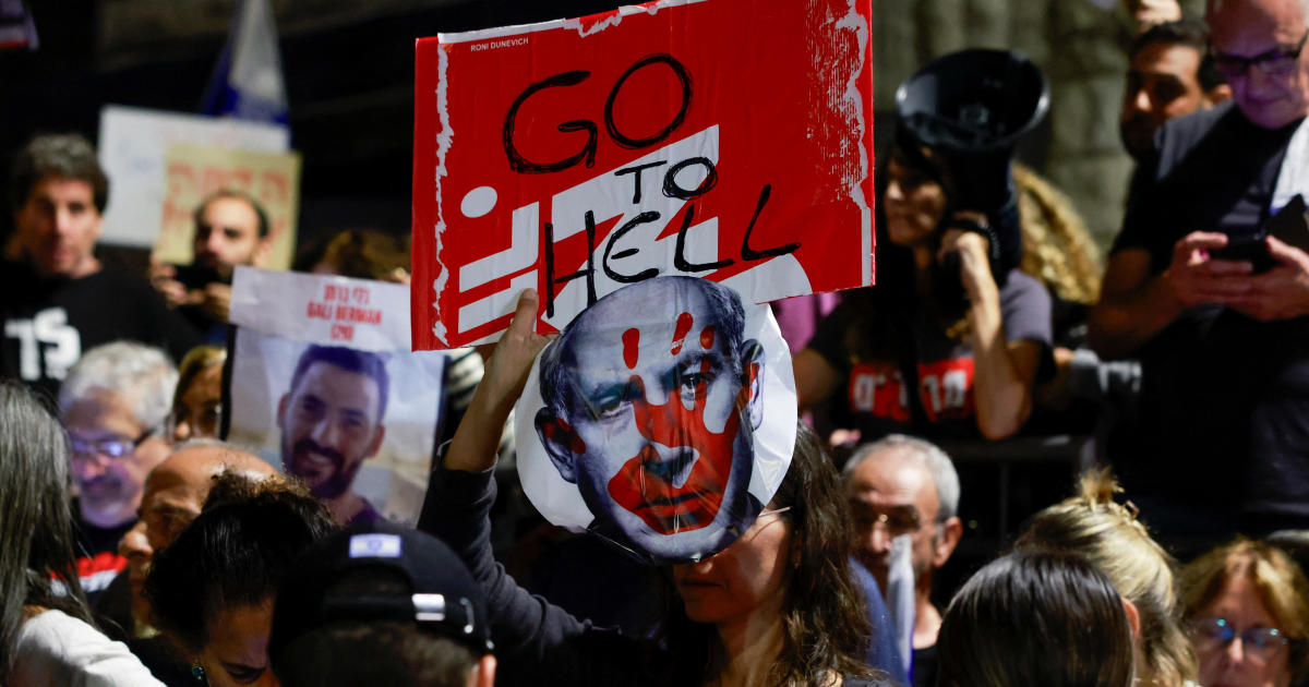 "Netanyahu's Leadership Under Fire: Calls for Resignation Grow Amidst Hamas Attack"