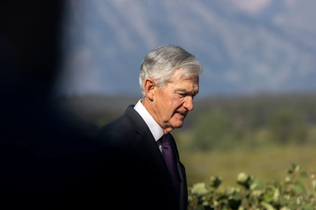 Featured image for South Asian Youth Movements Spark Political Change