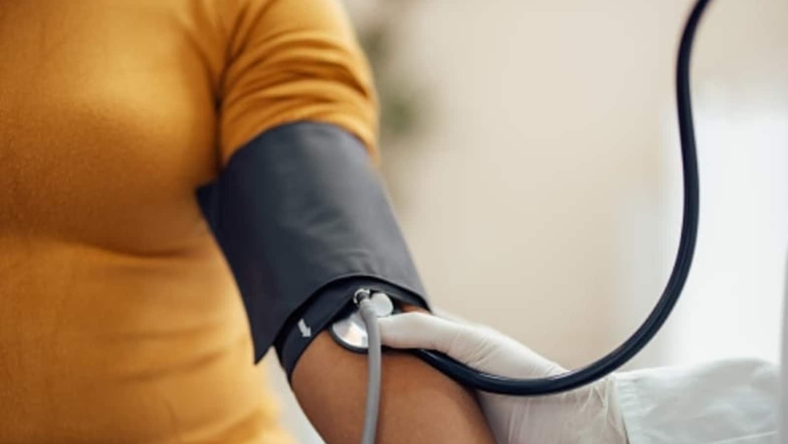 "Managing Low Blood Pressure: Signs, Complications, and Natural Solutions"