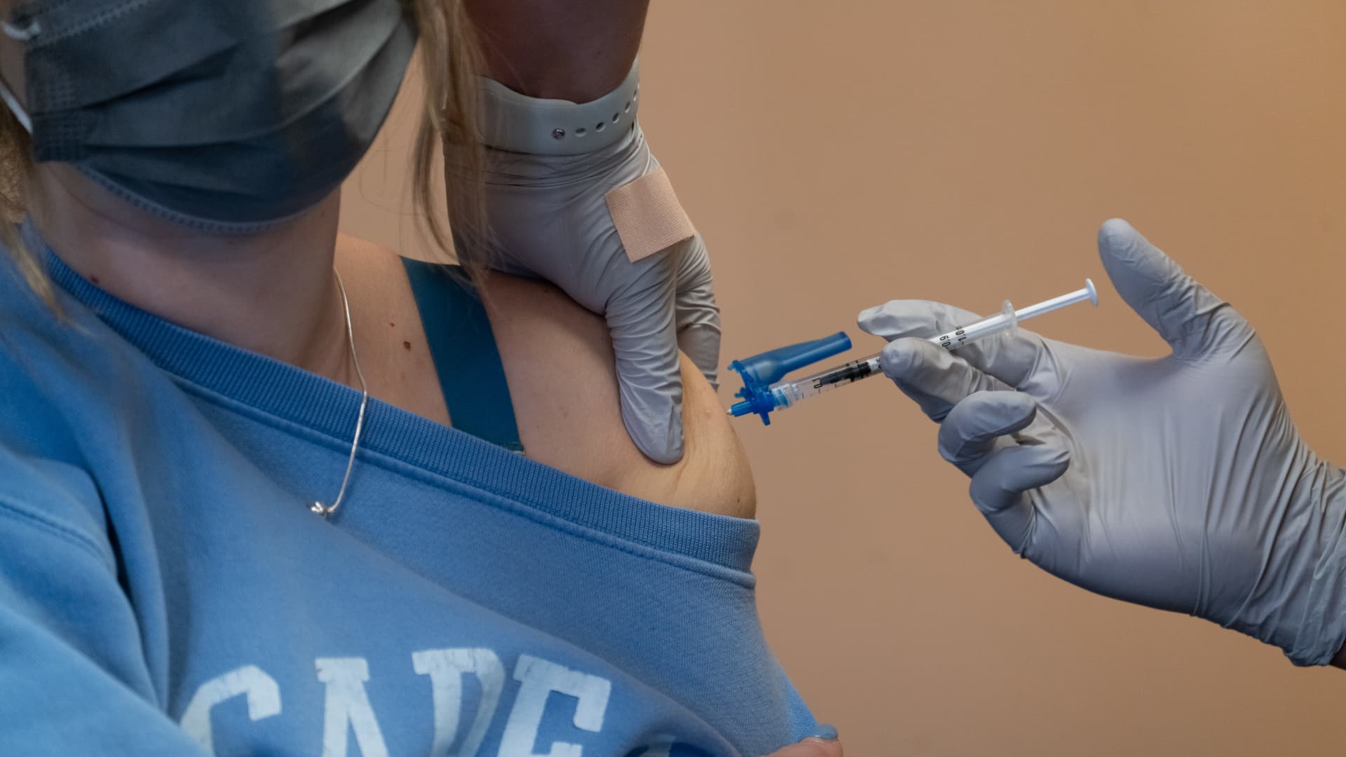 Prior Covid infection may not provide full immunity after vaccination, study finds.