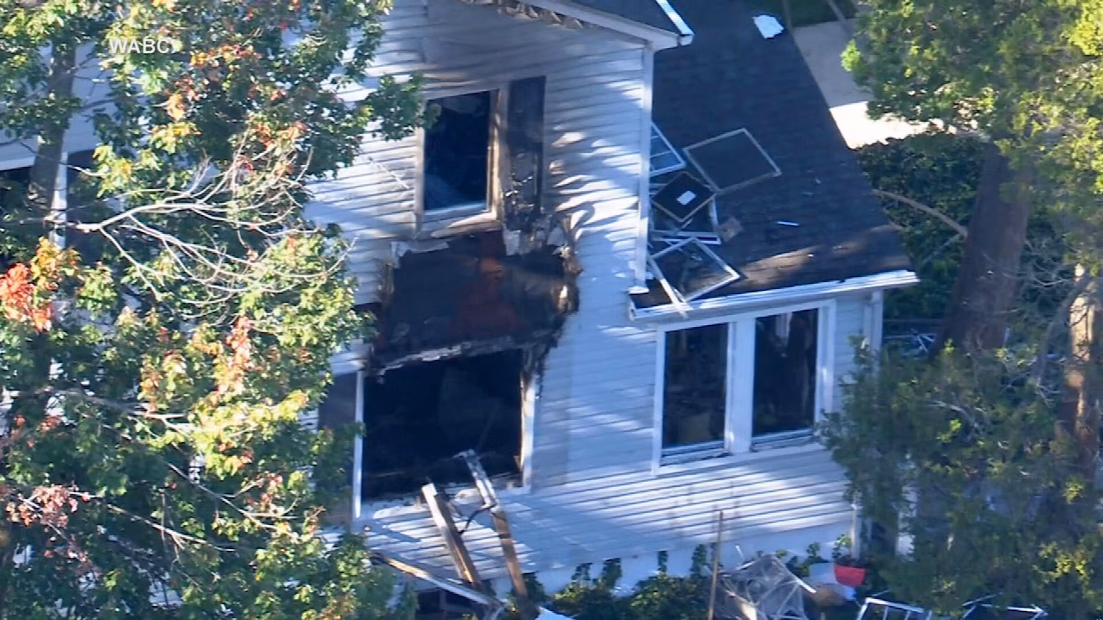 Suspect Sought in Fire That Killed Elderly Couple in Queens