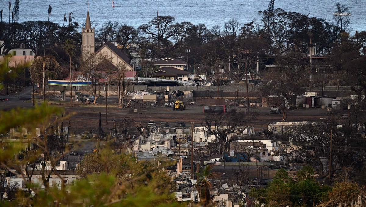"Maui Wildfires: Mayor Reports 850 Missing Individuals"