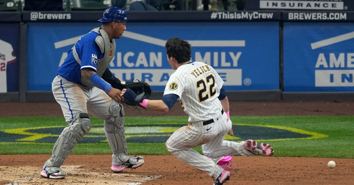 Brewers sweep Royals with dominant offense.