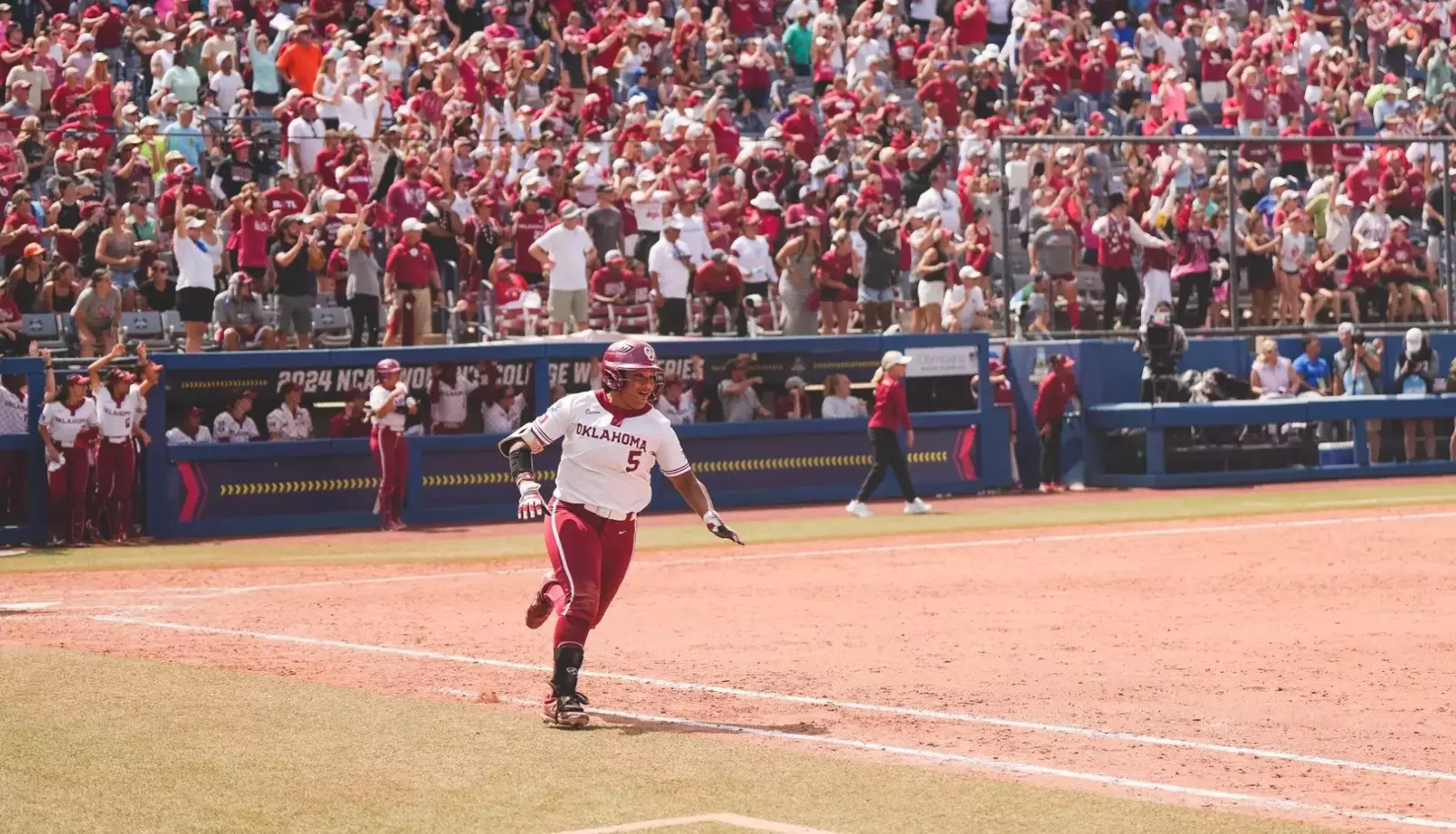 Featured image for Oklahoma Triumphs Over Texas in WCWS Game 1