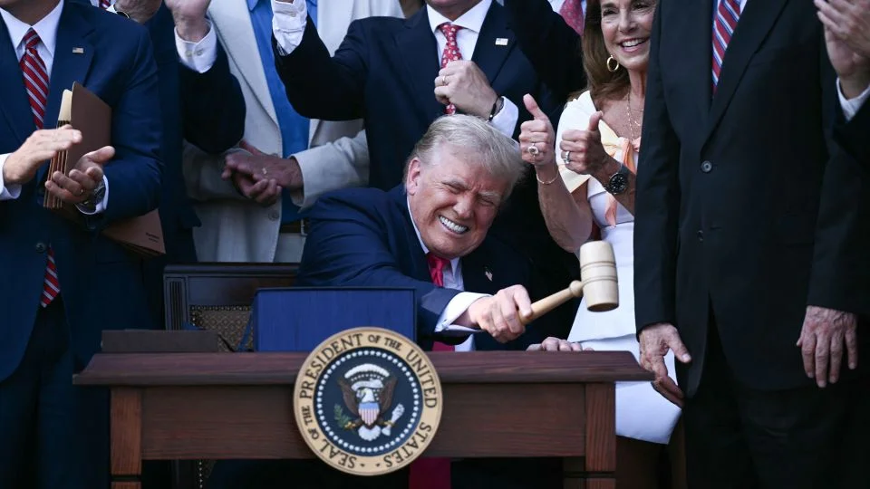 GOP Focuses on Tax-Free Tips Over Medicaid Cuts in Trump Law Sales