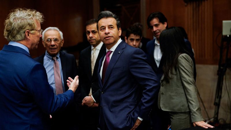 Featured image for FDA's Shift Away from Expert Reviews Sparks Industry Concerns