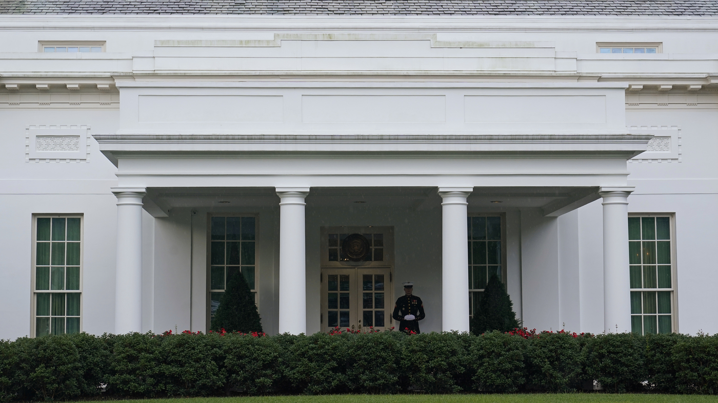 Tech Giants Gather at White House to Address AI Risks and Pledge Safety Measures