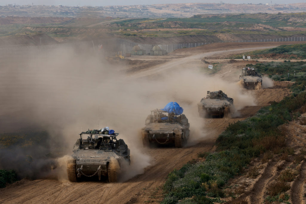 "Israeli Military Presents Plan to Evacuate Gaza's Population Amid Cease-Fire and Hostage Negotiations"