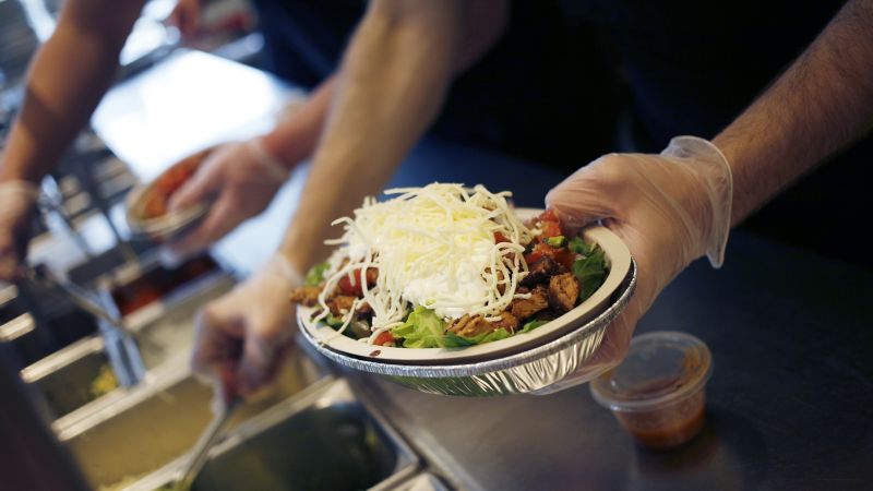 Featured image for Chipotle to pay ex-employees $240K for closing unionizing store.