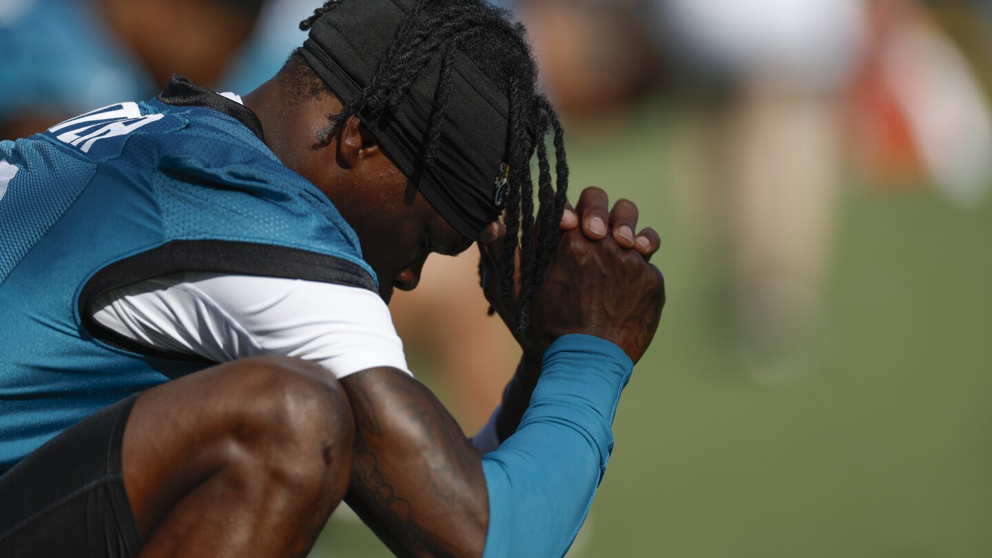 Featured image for Jaguars' Travis Hunter to Face Increased Defensive and Offensive Roles