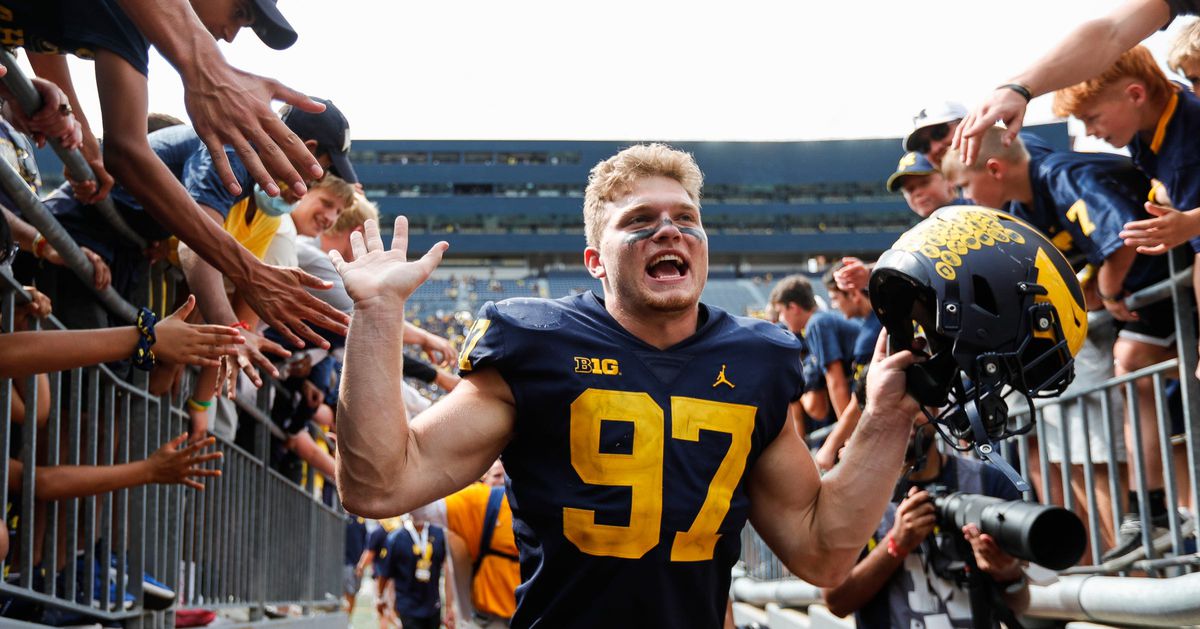 "Michigan Sign-Stealing Scandal: FBI Investigation and NCAA Implications"
