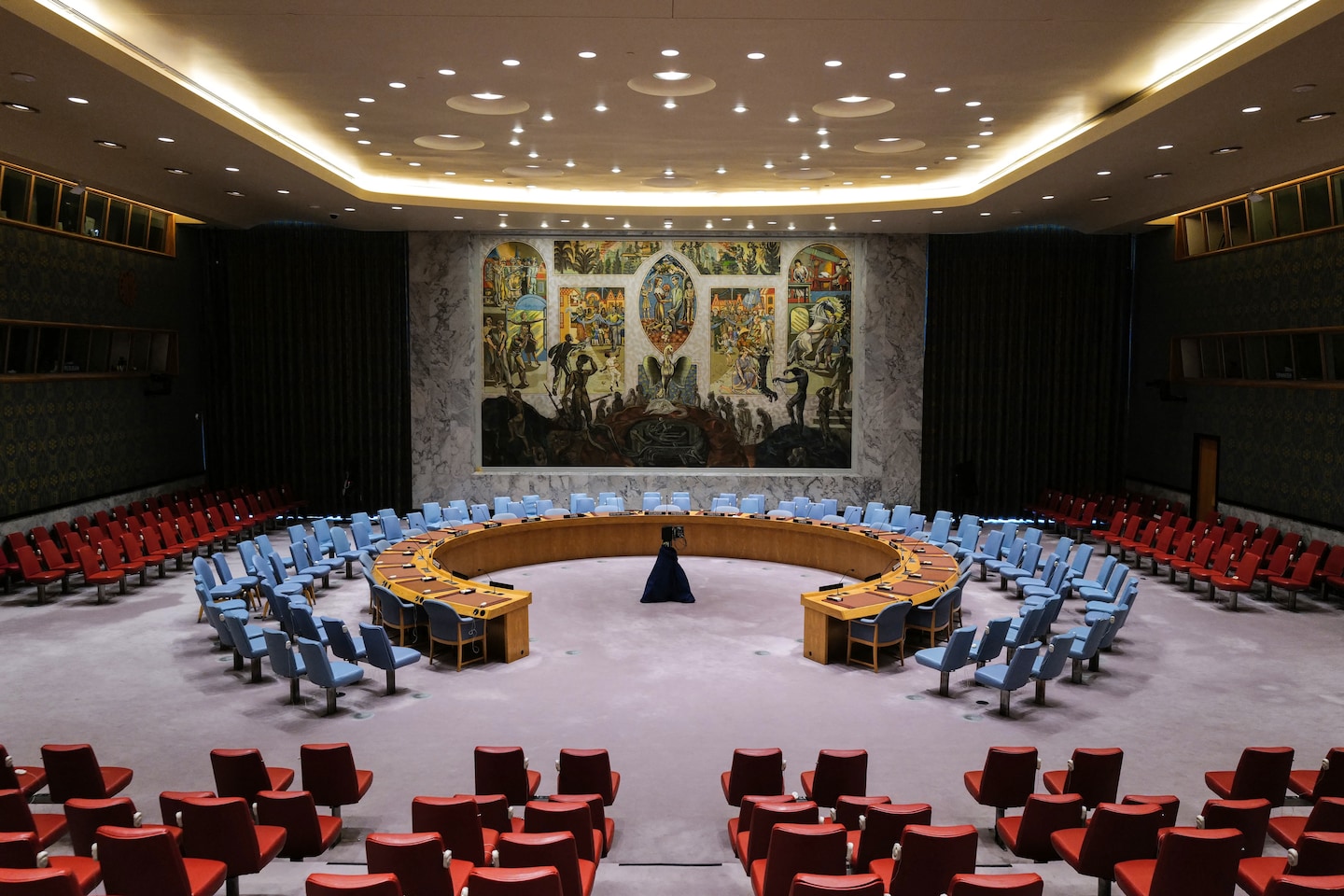"U.S. Diplomatic Efforts Continue as UN Delays Critical Aid Vote for Gaza"