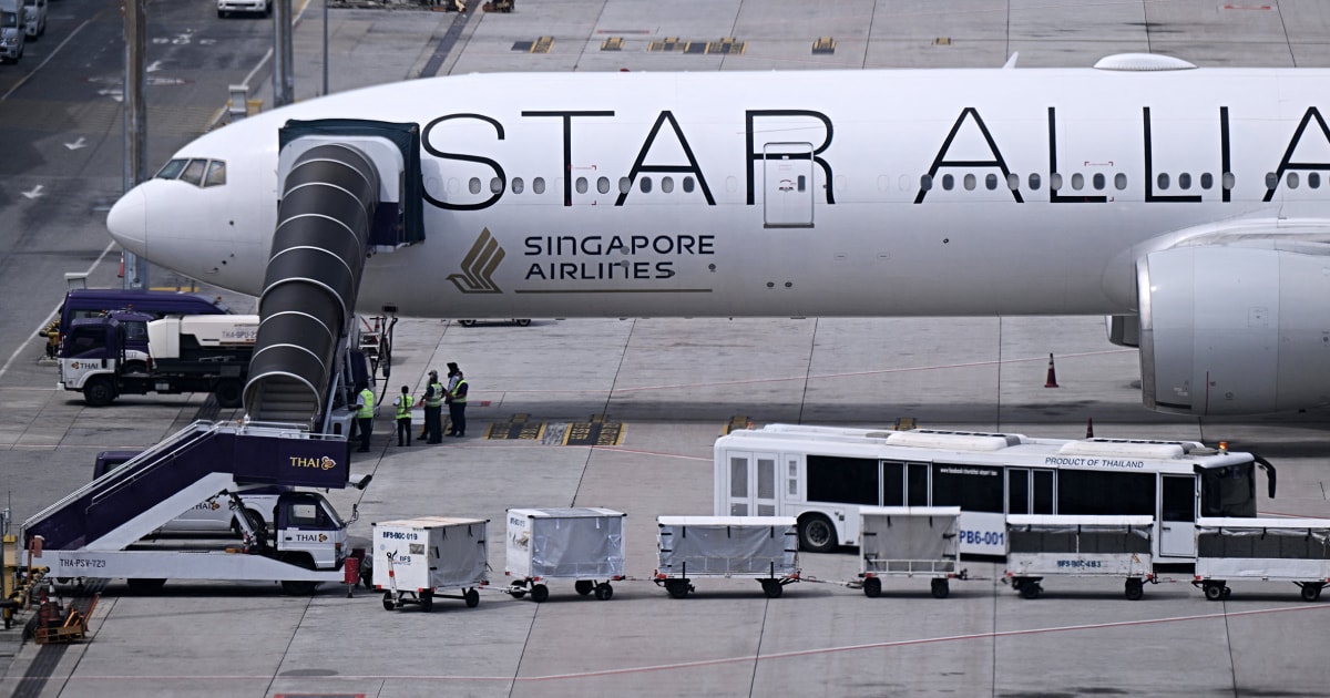 "Singapore Airlines Turbulence Incident Highlights In-Flight Safety Concerns"