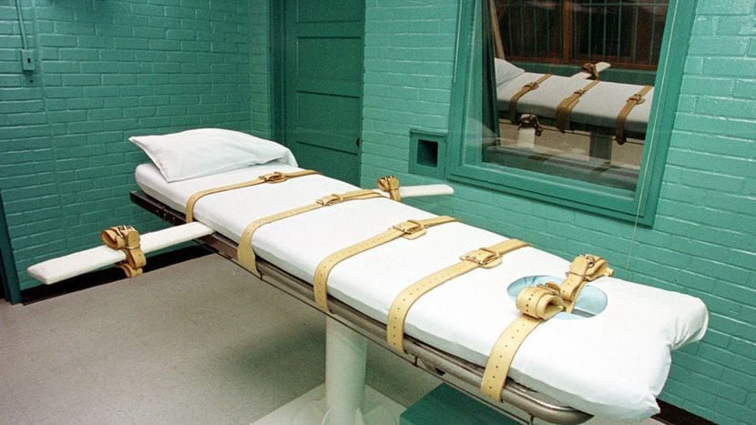 "Controversial Executions: Ivan Cantu in Texas and Lethal Injection Halted in Idaho"