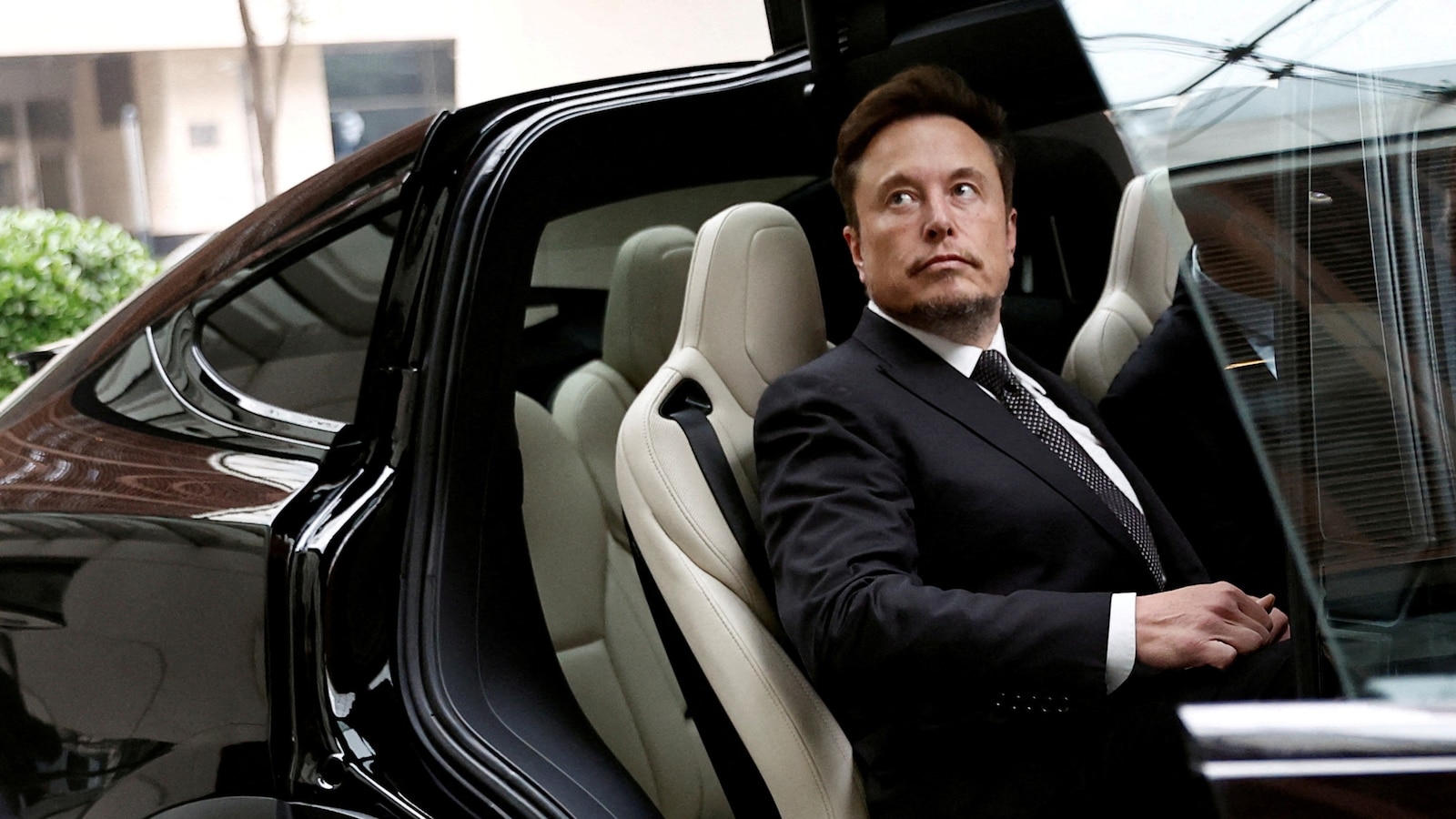Featured image for "Can Tesla Bounce Back from Stock Plunge?"
